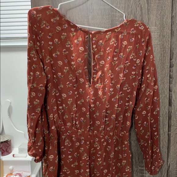 floral romper - Picture 3 of 3